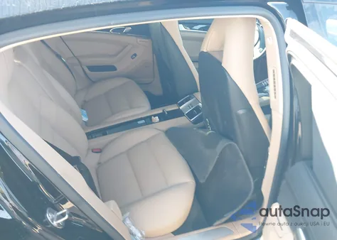 2013 Porsche Panamera 4 из США, поврежденный, VIN WP0AA2A71DL017631